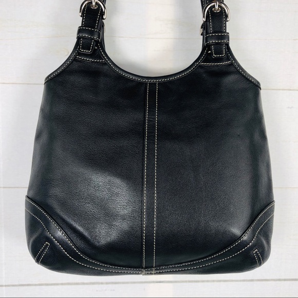 Coach Handbags - Coach Leather Hobo Bag